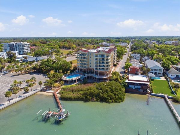 700 N OSCEOLA AVENUE, Unit 305, CLEARWATER, FL 33755