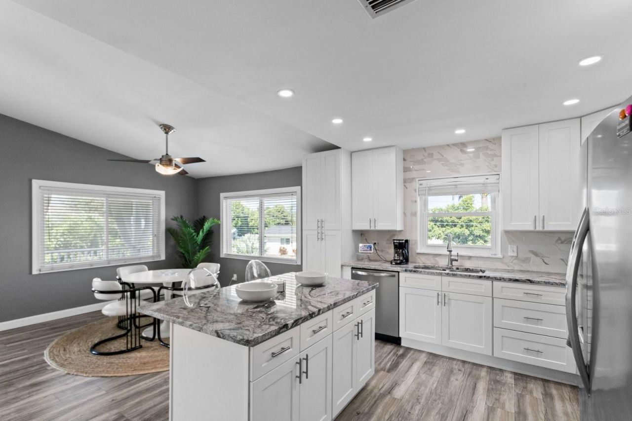 3401 Manatee Drive Se, Saint Petersburg, FL 33705 Photo