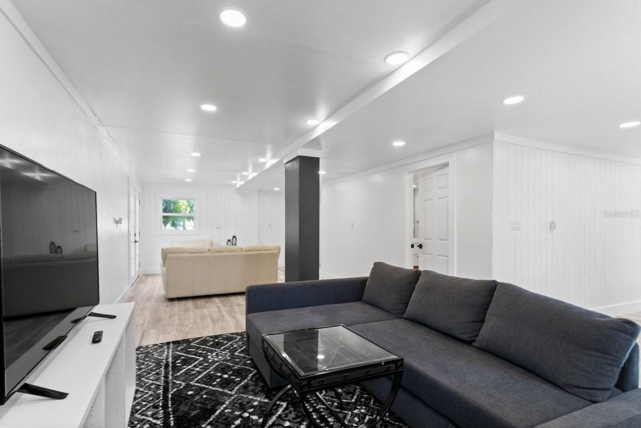 3401 Manatee Drive Se, Saint Petersburg, FL 33705 Photo