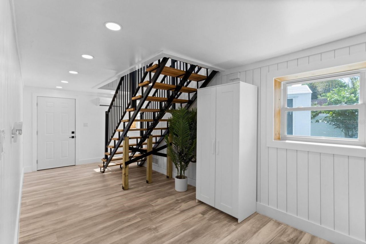 3401 Manatee Drive Se, Saint Petersburg, FL 33705 Photo