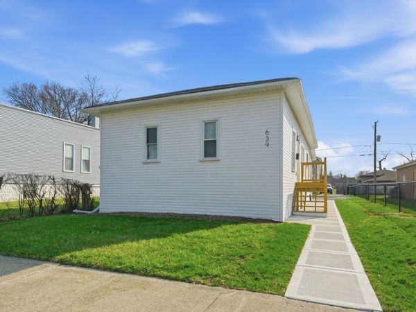 639 S 12th Avenue, Maywood, IL 60153
