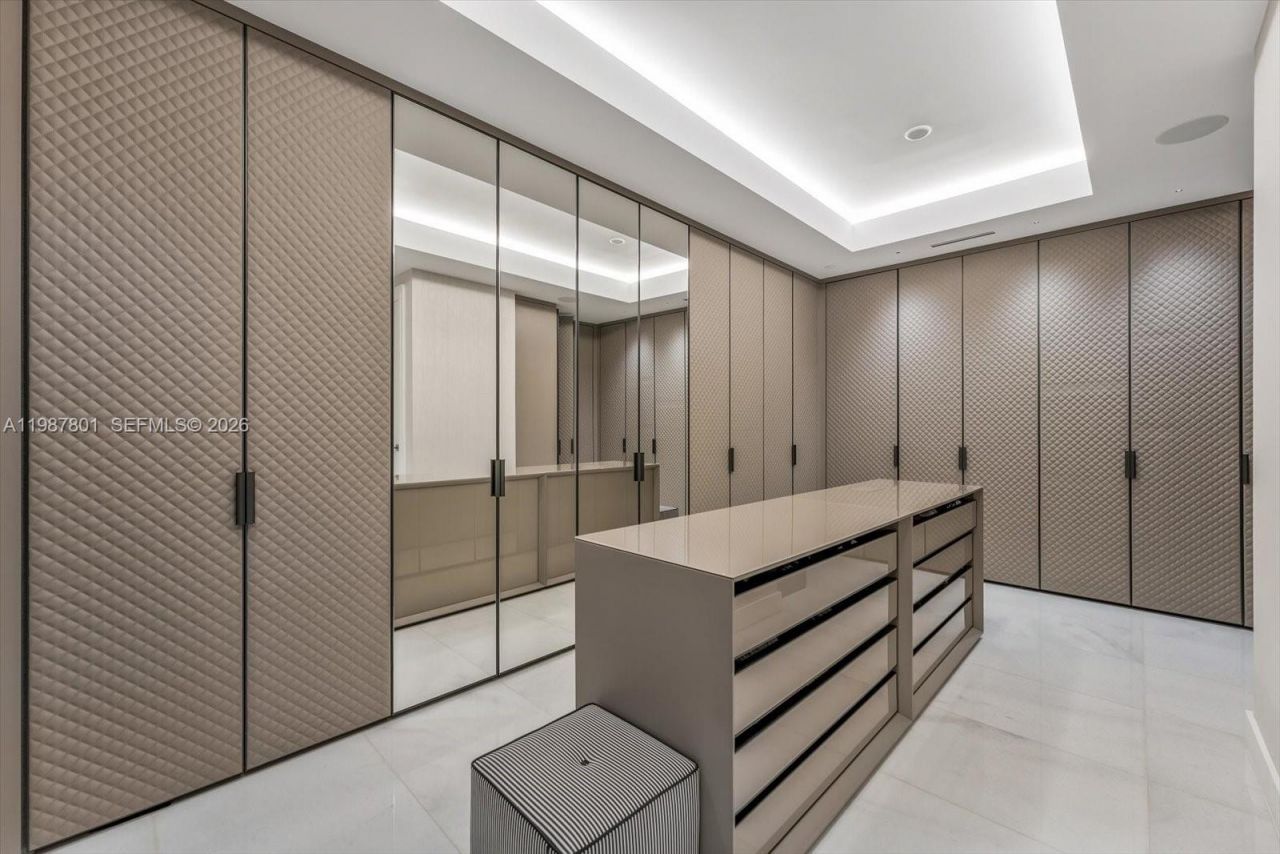 17901 Collins Ave , Unit 404, Sunny Isles Beach, FL 33160 Photo