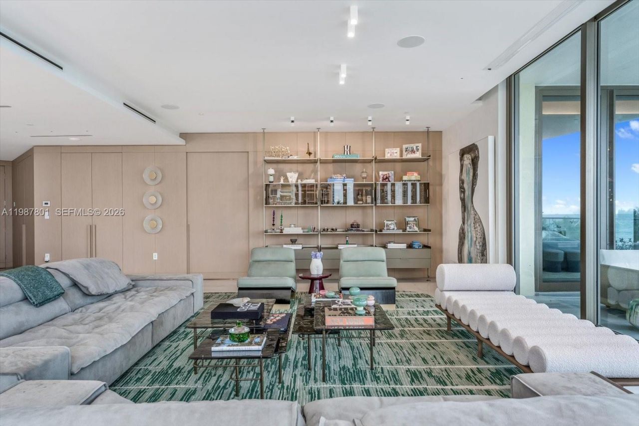 17901 Collins Ave , Unit 404, Sunny Isles Beach, FL 33160 Photo