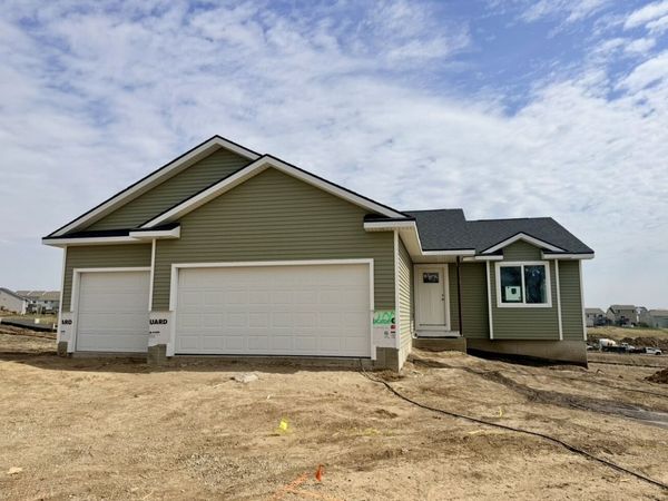 200 S Walnut Drive , Norwalk, IA 50211