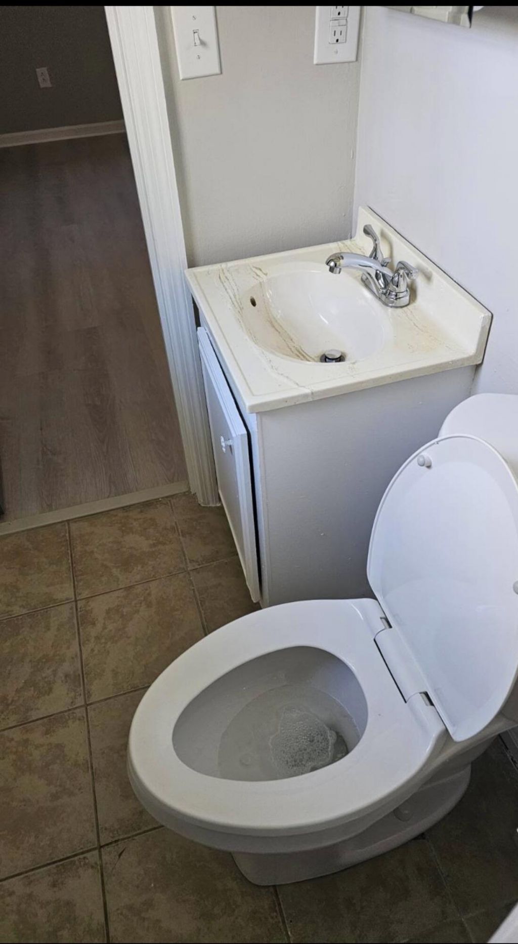 4488 Jenwood Street Photo 7