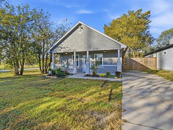 124 Chris Drive , Rockwall, TX 75032