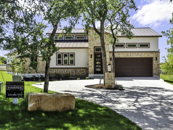 305 Fire Dance, Horseshoe Bay, TX 78657