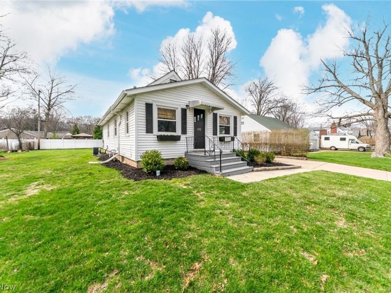 192 Sunset Road, Avon Lake, OH 44012 Photo 3