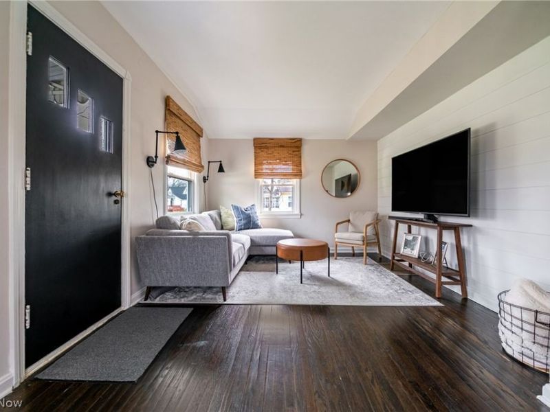 192 Sunset Road, Avon Lake, OH 44012 Photo 4