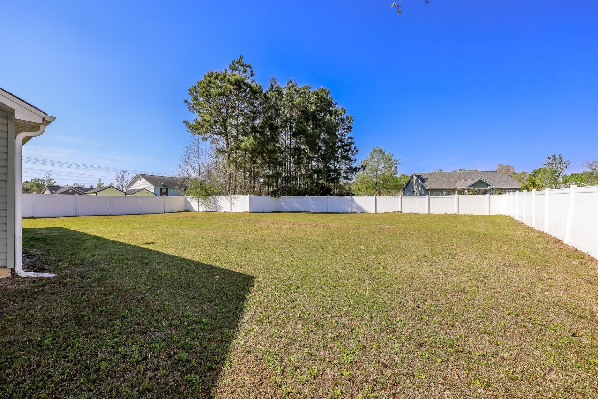 1104 Boundary St. Photo 24