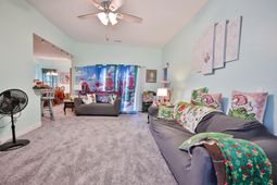 1104 Boundary St. photo 4