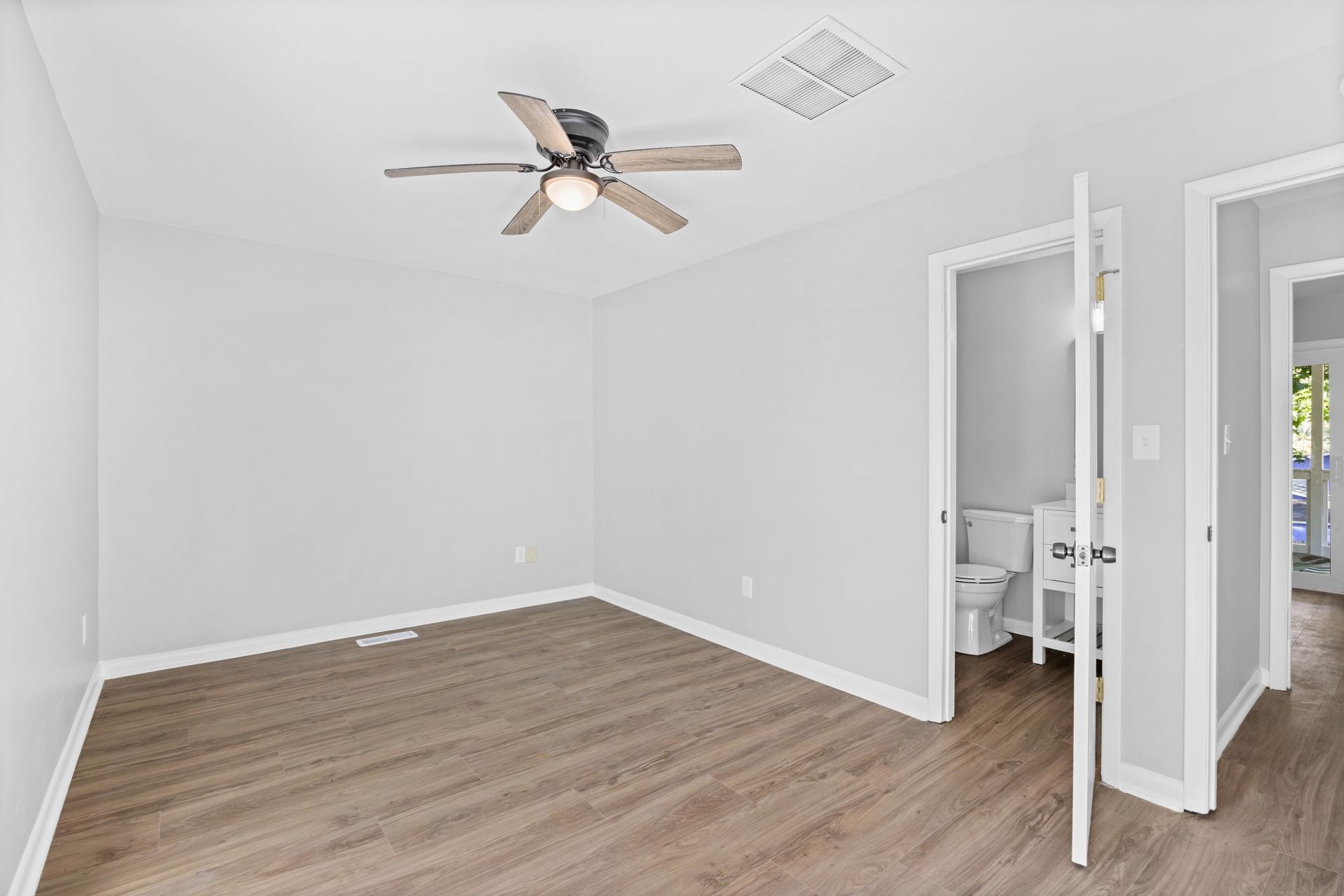 617 Surfside Dr. Photo 34