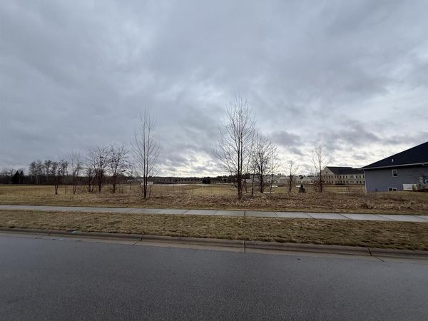 605 SUNSET, Green Bay, WI 54313