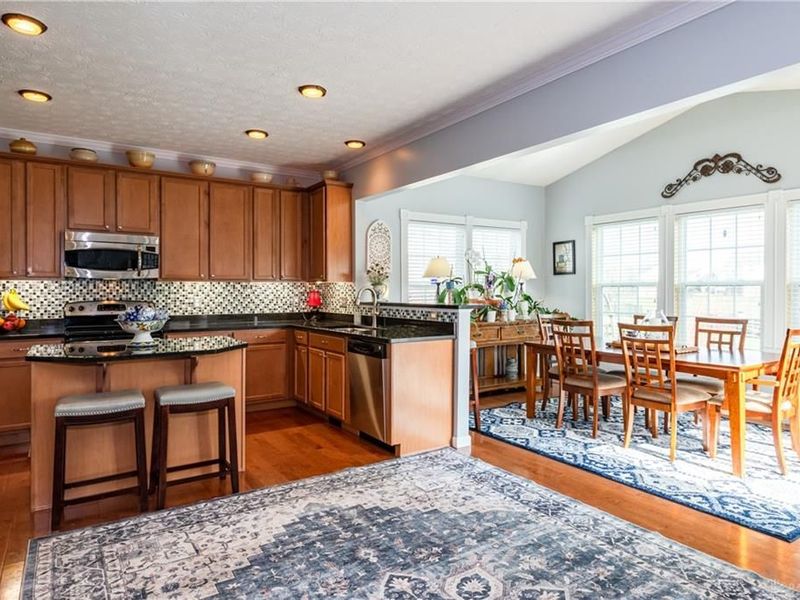 1563 N Wood Creek Drive, Clearcreek Township, OH 45458 Photo 10