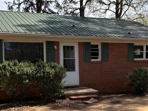 332 Russell Street , Lexington, NC 27292