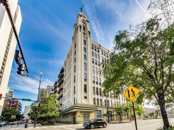 758 N LARRABEE Street , Unit 509, Chicago, IL 60654