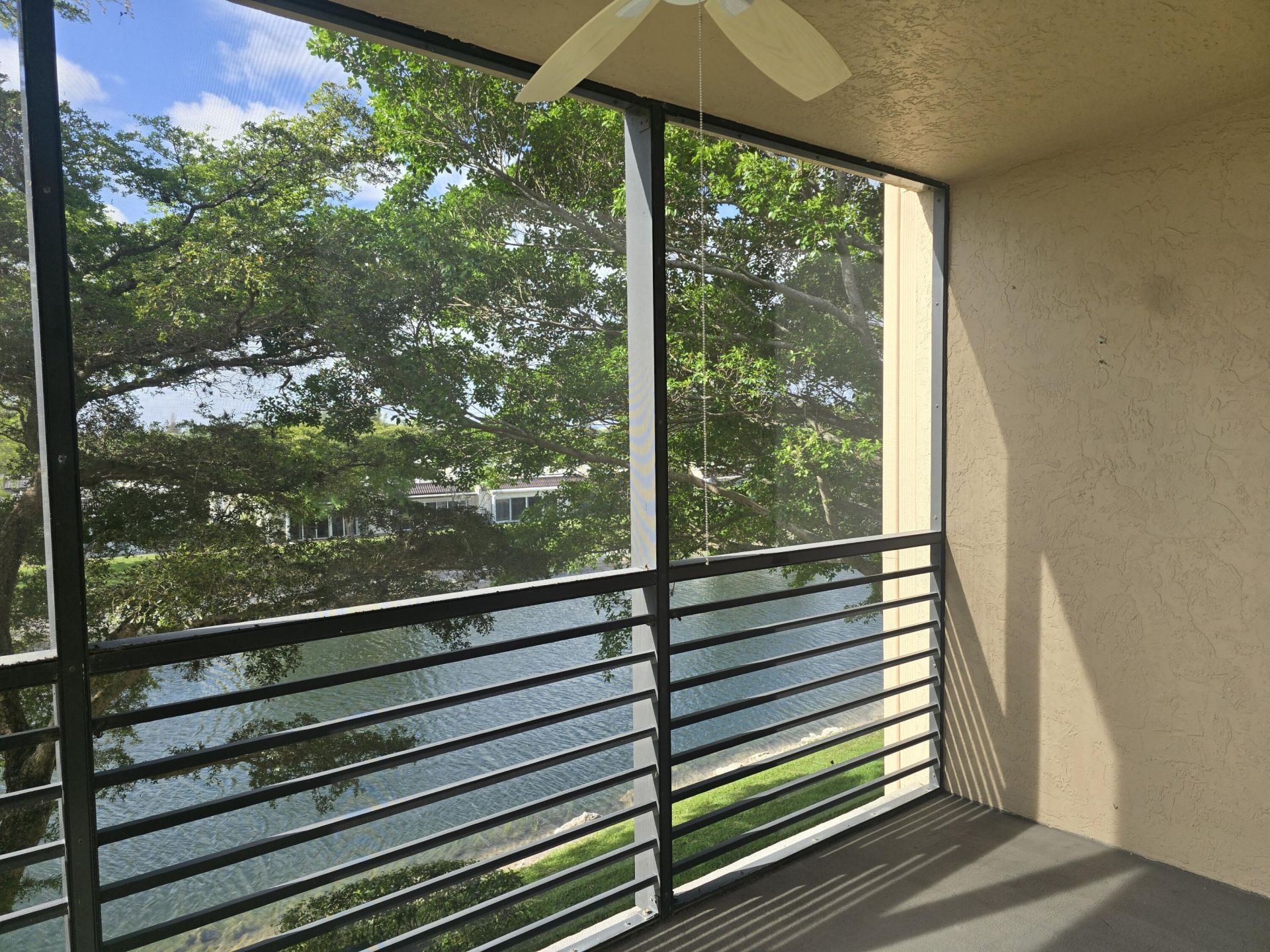 150 Lake Nancy Lane, Unit 320, West Palm Beach, FL 33411 Photo