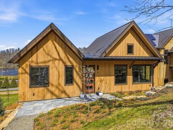 6 River Run, Unit 2, Asheville, NC 28804