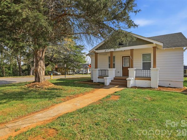 621 E A Street , Newton, NC 28658