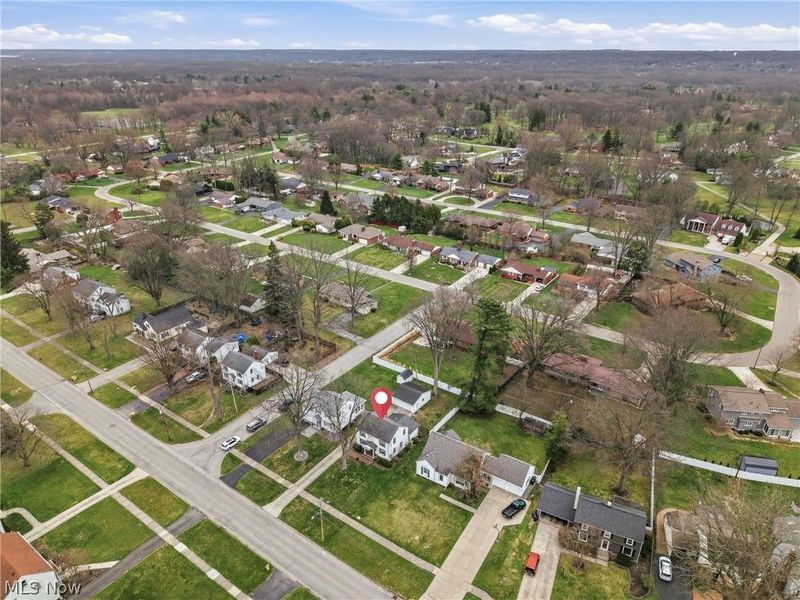 664 Perkinswood Boulevard NE, Warren, OH 44483 Photo 11