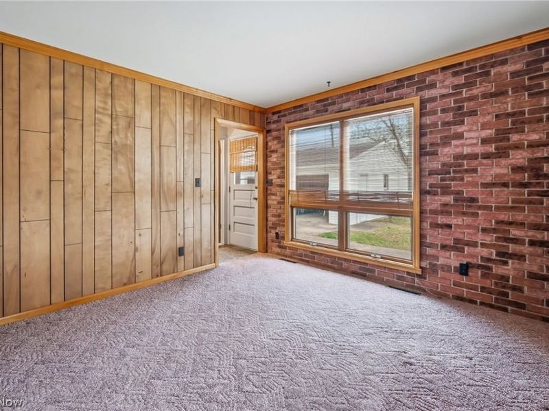 664 Perkinswood Boulevard NE, Warren, OH 44483 Photo 21