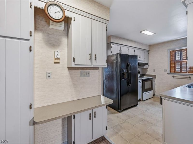 664 Perkinswood Boulevard NE, Warren, OH 44483 Photo 27