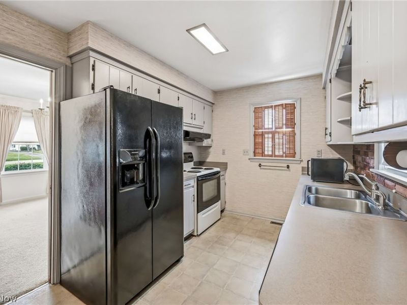 664 Perkinswood Boulevard NE, Warren, OH 44483 Photo 28