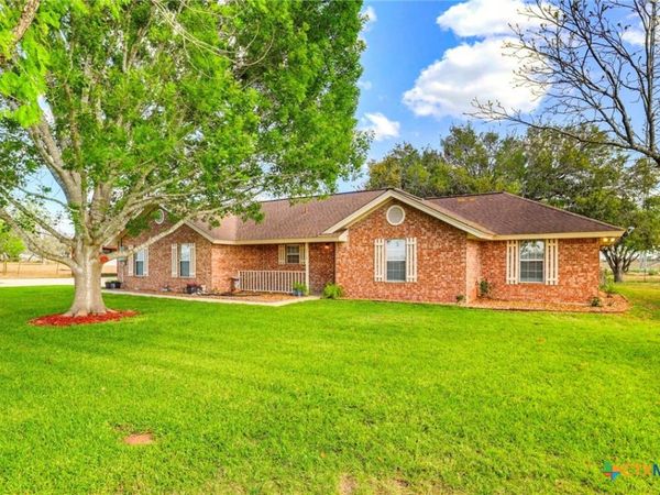 8416 FM 541, Stockdale, TX 78160