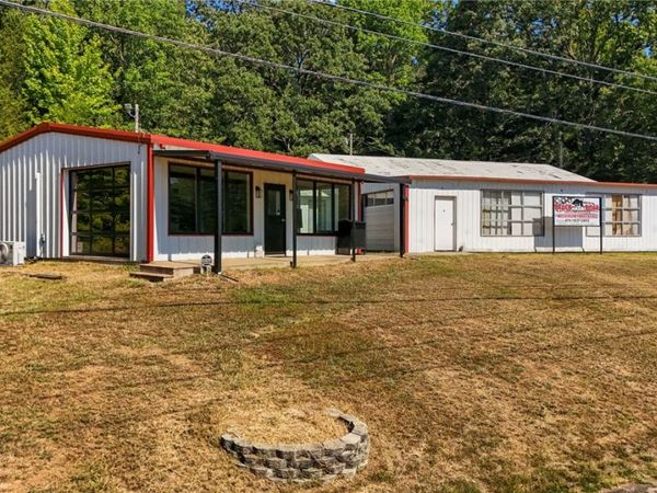 10425 Highway 71 , Mountainburg, AR 72946