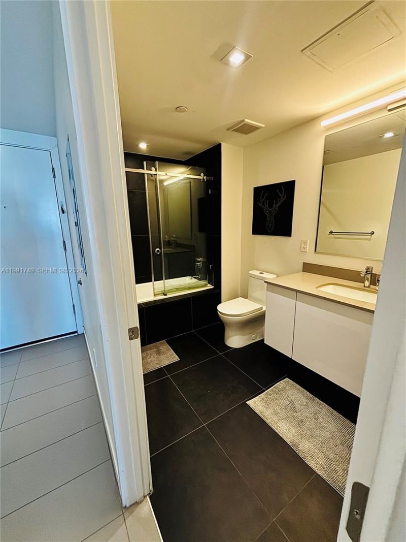1600 NE 1st Ave, Unit 3304, Miami, FL 33132 Photo