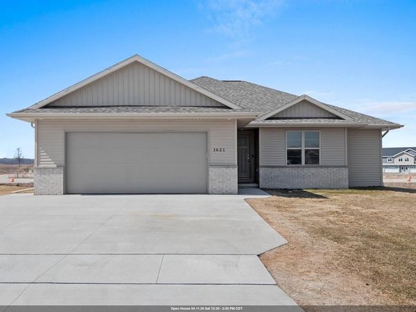 1621 FRONTIER ROAD, Luxemburg, WI 54217