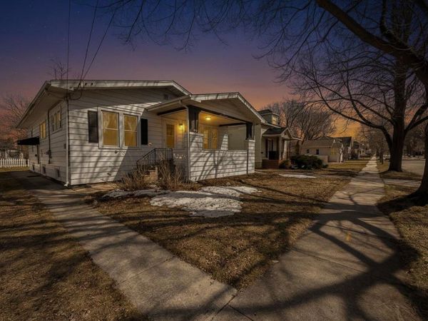 866 HOWARD STREET, Green Bay, WI 54303