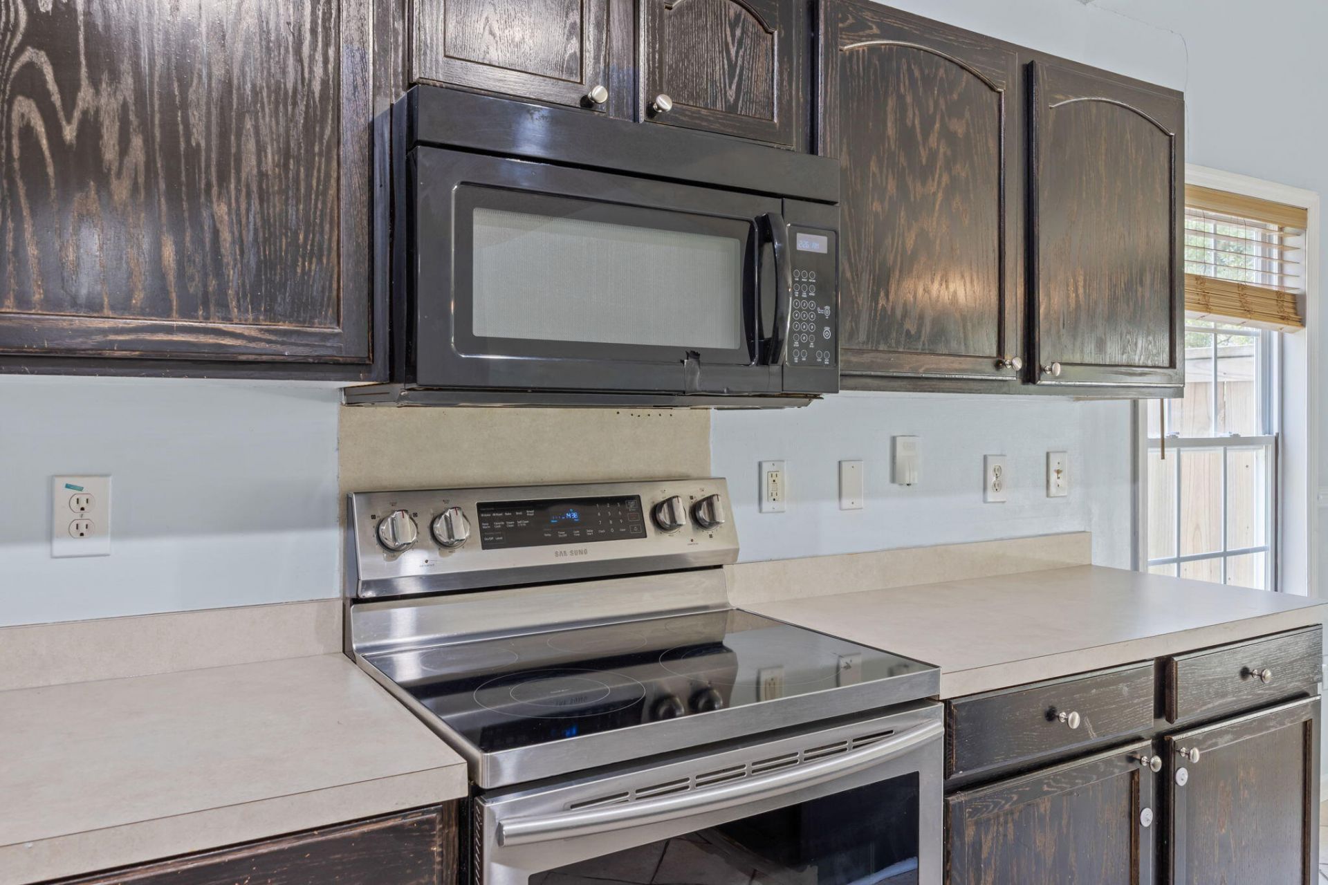 5067 Thornton Drive Photo 11