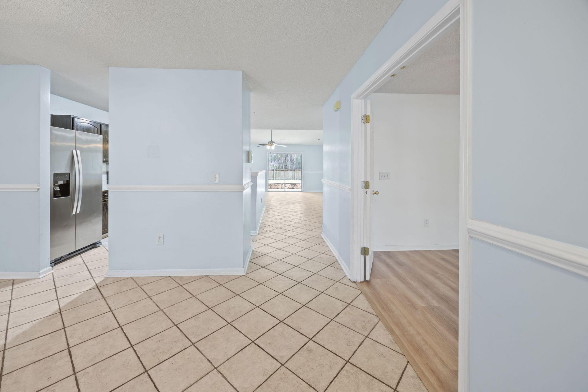 5067 Thornton Drive Photo 4