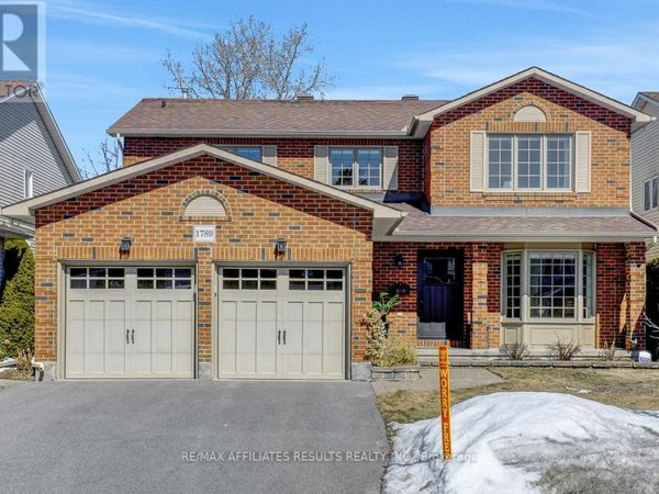 1789 Turnberry Road, Ottawa, ON K1E3V1