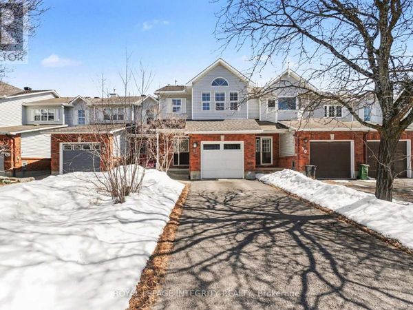 52 Blackdome Crescent, Ottawa, ON K2T1A9