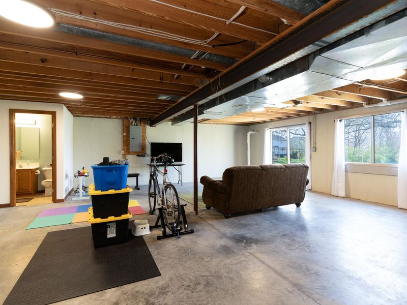 8431 Woodcreek Drive, Florence, KY 41042 Photo 37