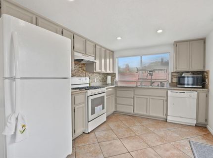 3338 Routier Rd, Sacramento, CA 95827 Photo