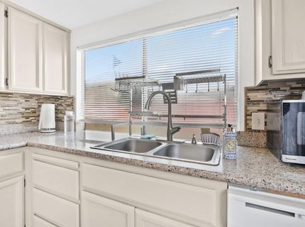 3338 Routier Rd, Sacramento, CA 95827 Photo