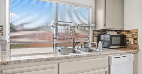 3338 Routier Rd, Sacramento, CA 95827 Photo