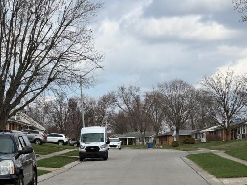 7670 Stancrest Drive, Dayton, OH 45424 Photo 4