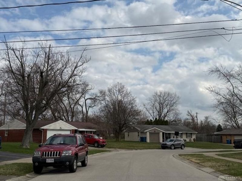 7670 Stancrest Drive, Dayton, OH 45424 Photo 5