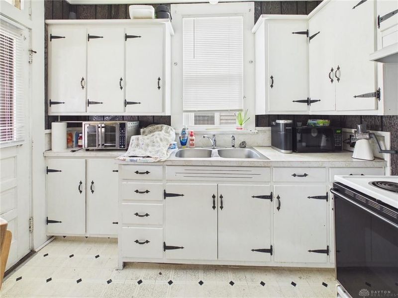 407 Wayne Avenue, Greenville, OH 45331 Photo 7