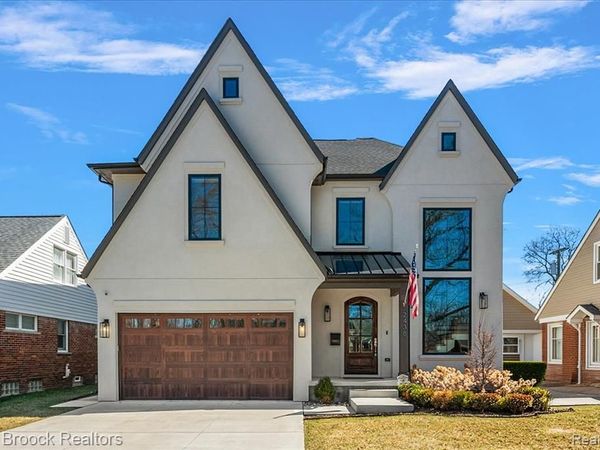 2438 Evergreen Drive, Royal Oak, MI 48073