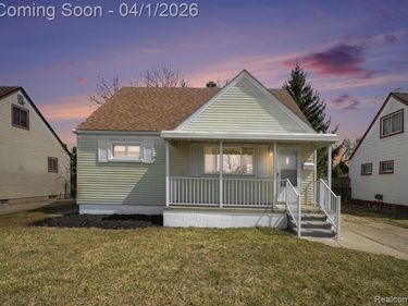 24834 Schroeder Avenue, Eastpointe, MI 48021