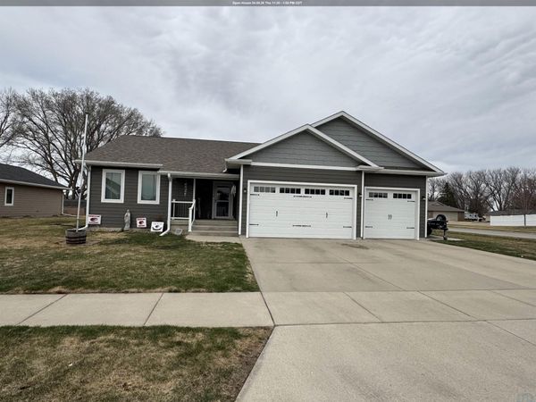 1540 Rockwell Trail, Vermillion, SD 57069