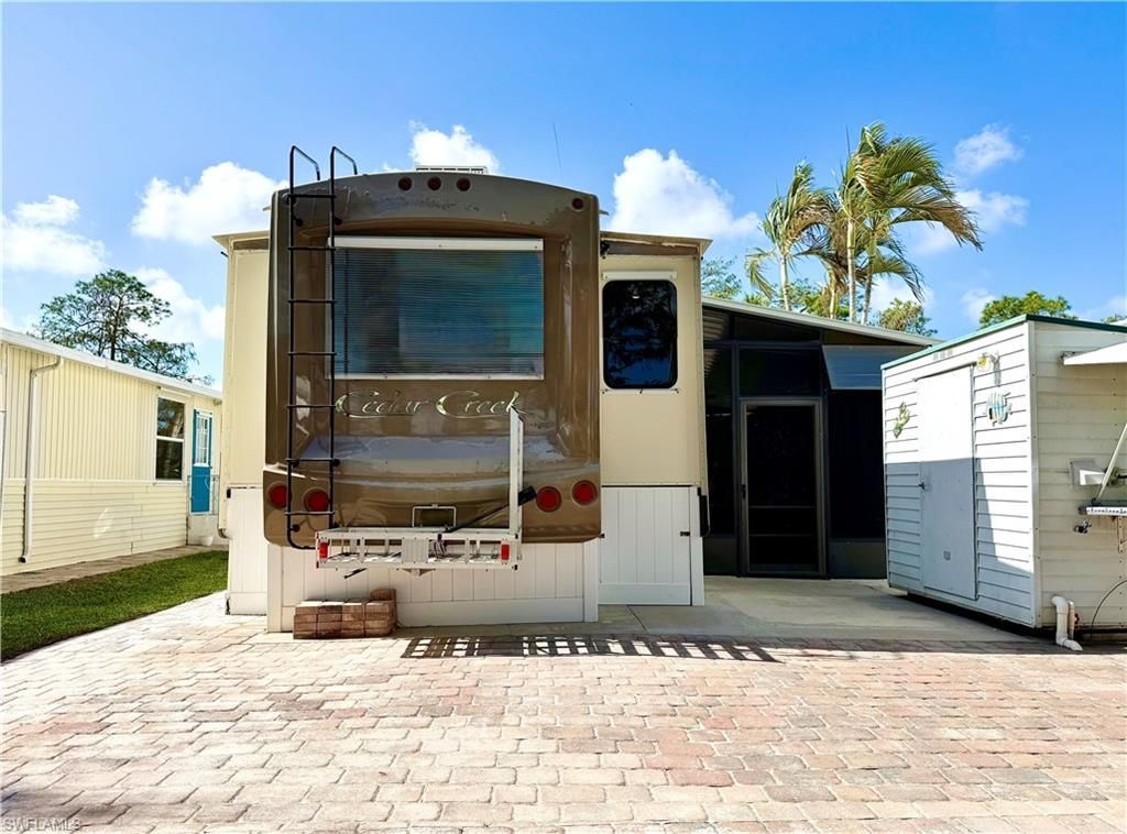 460 Vanda Sanctuary, Naples, FL 34114 Photo