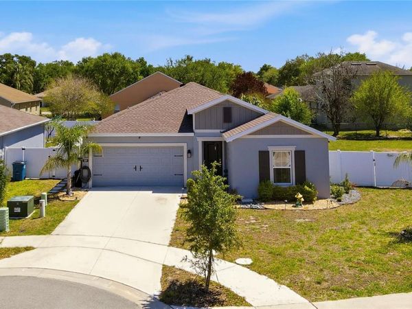 389 SINGING SANDS CIRCLE , LAKE WALES, FL 33859