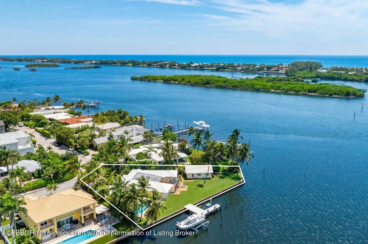 8026 Flagler Court, West Palm Beach, FL 33405 Photo