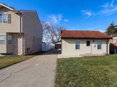 30791 Alger Street, Madison Heights, MI 48071
